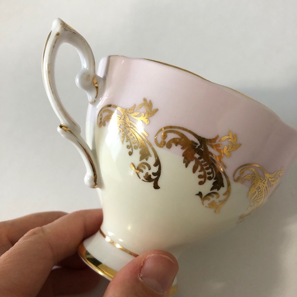 Vintage bone china w gold accents / Royal Standard - Picture 4 of 9
